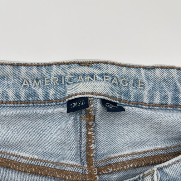 American Eagle AE Mom STRIGID Jean High Rise Women’s Sz 4 Short (Light Wash) - Picture 6 of 12